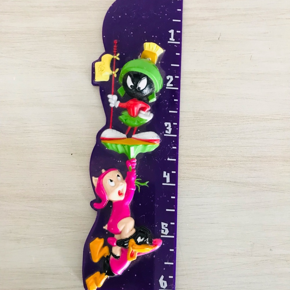 Warner Bros. Marvin the Martian Pink & Green Cartoon Wall Decor